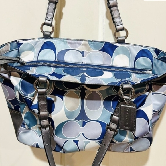 Coach Gallery Scarf Blue and Gray Shoulder Bag - Picture 7 of 8
